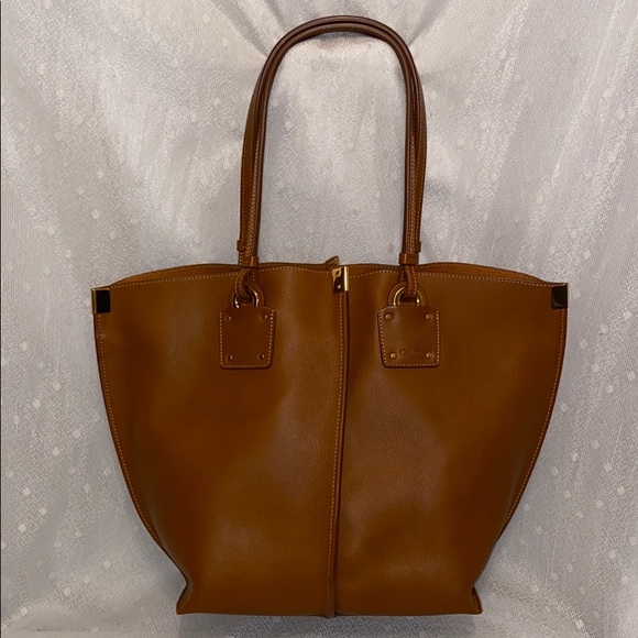 🆕 CHLOÉ Vick Caramel Leather Tote - Picture 3 of 16